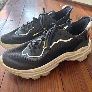 Sorel Kinetic sneakers women size 7.5